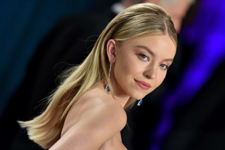 Sydney Sweeney: Hollywood’s Rising Star and Multi-Talented Powerhouse